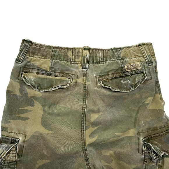 Abercrombie & Fitch Men's Camo 7 Pocket Twill Cargo Shorts - Picture 9 of 13